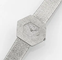 Женские наручные часы от Piaget из 1970-х годов.