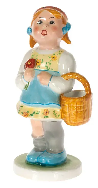 Porcelain figure "Girl with a basket"