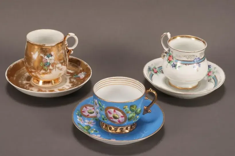 Two Russian Kuznetsov Porcelain Cups and Saucers,