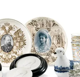 A GROUP OF COMMEMORATIVE PLATES, PLAQUES AND CORONATION CUPS