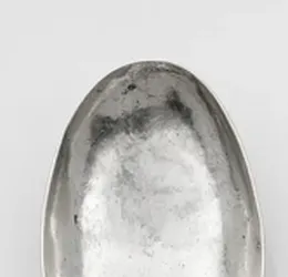 Большая сервировочная ложка в стиле Дрезденского барокко