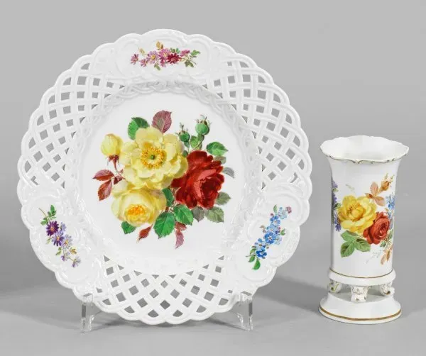 Stangenvase and candy dish with rose decoration.