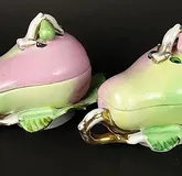 Антикварные фарфоровые коробки M.S. Кузнецова в форме груши