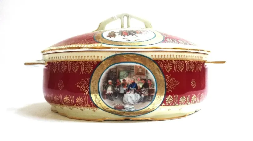 A Russian porcelain two handled tureen and cover by The Kuznetsov factory, early 20th century,