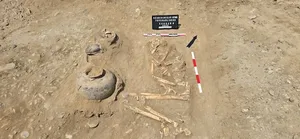 Необычное открытие: К захоронению …