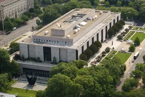 Смитсоновский институт восстанавливает упоминание …