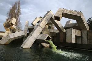 Сан-Франциско демонтирует фонтан Вайланкурта