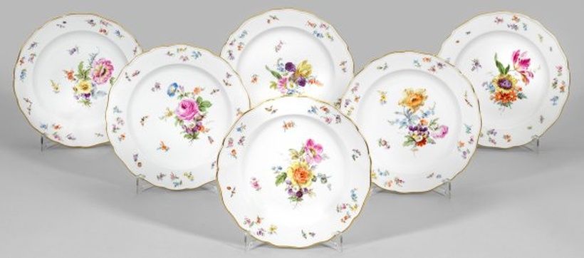 Six dinner plates