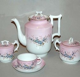 Russian Gilt Decorated Porcelain Tea Service