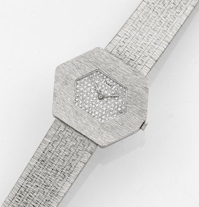 Женские наручные часы от Piaget из 1970-х годов.