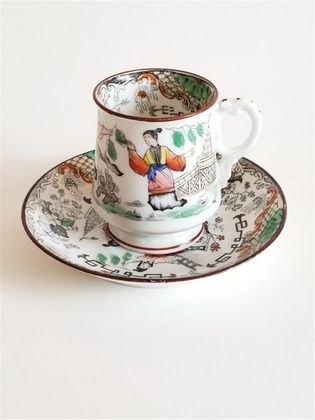 Императорская русская фарфоровая чашка с блюдцем 19-го века от Кузнецовской мануфактуры