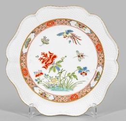 Plate with "Famille verte" decoration