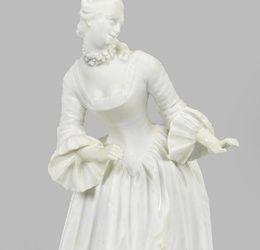 Nymphenburg figurine "Isabella"