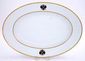 Фарфоровая тарелка из коронационной службы