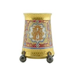 AN IMPERIAL RUSSIAN PORCELAIN FOOTED BEAKER