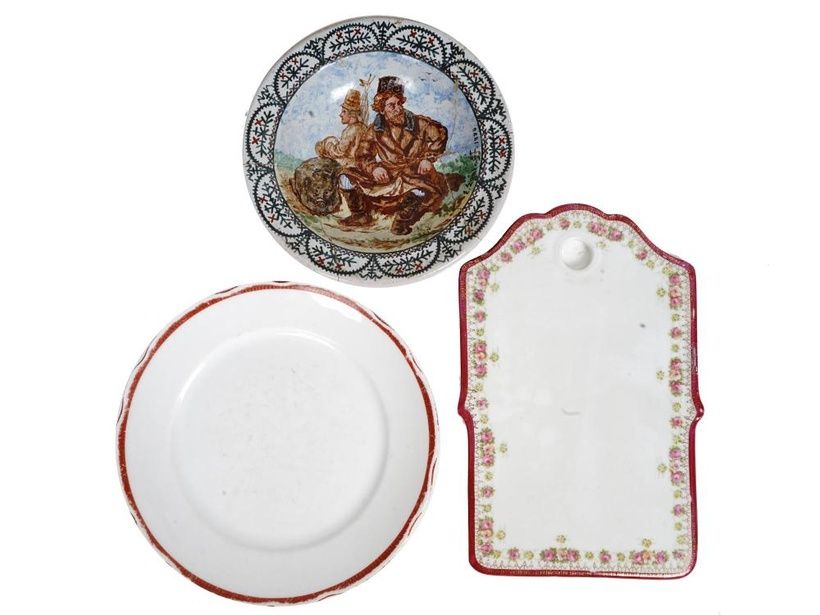 ANTIQUE 19 C RUSSIAN CERAMIC AND PORCELAIN ITEMS