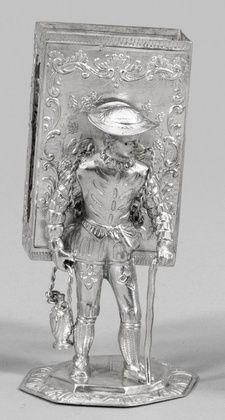 Немецкая историческая серебряная фигура туриста в виде держателя для спичечниц