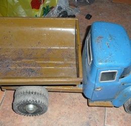 ZIL 130 dump truck, AZLK USSR, Iron toy.