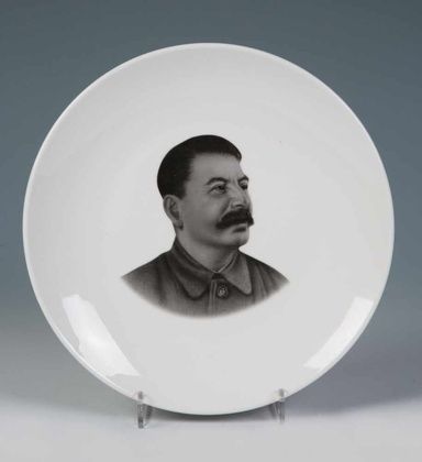 Portrait plate of Stalin from Dulevo porcelain manufactory