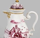 Meissen coffee pot with house painting in purple cameo