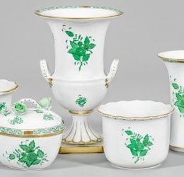 Коллекция ваз "Аппоний зеленый" от HEREND