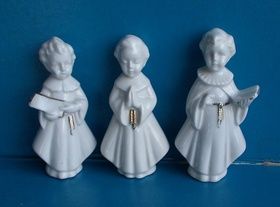 CHURCH CHOIR children porcelain gilding