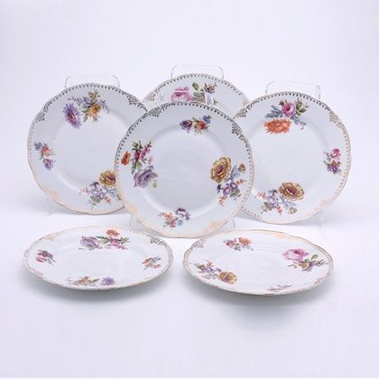 Six Kuznetsov Porcelain Plates Set of Six Russian Porcelain Kuznetsov Plates. Each dish decorated