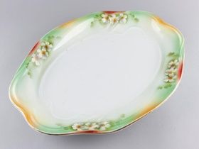 Фарфоровая сервировочная тарелка Кузнецова, размеры 47 x 35 см.