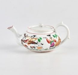 Kuznetsovs porcelain teapot.