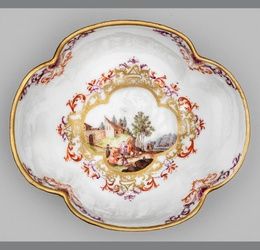 Ornamental bowl with landscape depiction