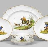 Food service with "Colorful Nymphenburg Hunt" decoration