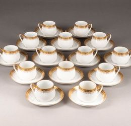 A SET OF 14 PORCELAIN CUPS AND SAUCERS Russian,...