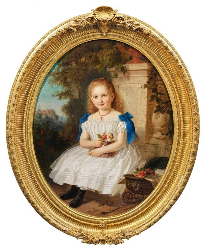 Oval composition: portrait of a girl