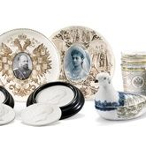 Памятные тарелки, плакетки и коронационные чаши из России и Франции, конец XIX - начало XX века