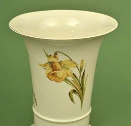 Kuznetsov's porcelain vase