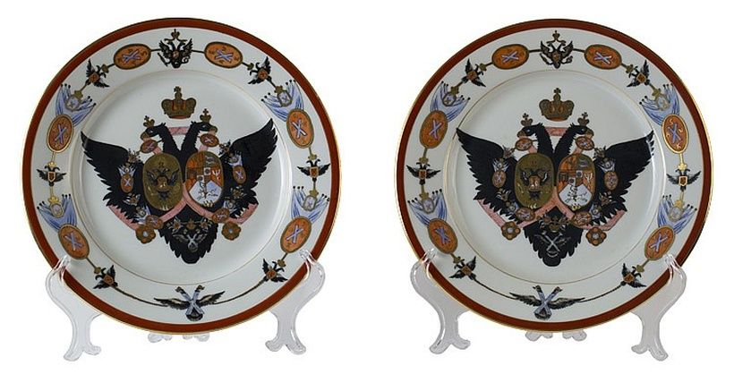 Русские фарфоровые тарелки с императорской геральдикой