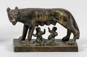Миниатюрная скульптура Капитолийской волчицы