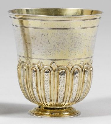 Barocker Fußbecher translates to "Baroque foot cup" in English.