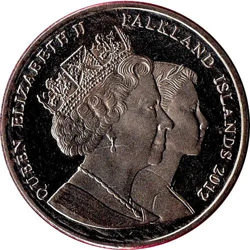 1 крона 2012, Жизнь Королевы Елизаветы II - Елизавета II как медсестра Второй мировой войны [Фолклендские острова]