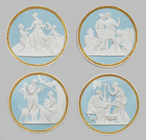 Комплект из четырех бисквитных фарфоровых плакеток