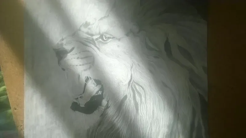 Лев карандаш 