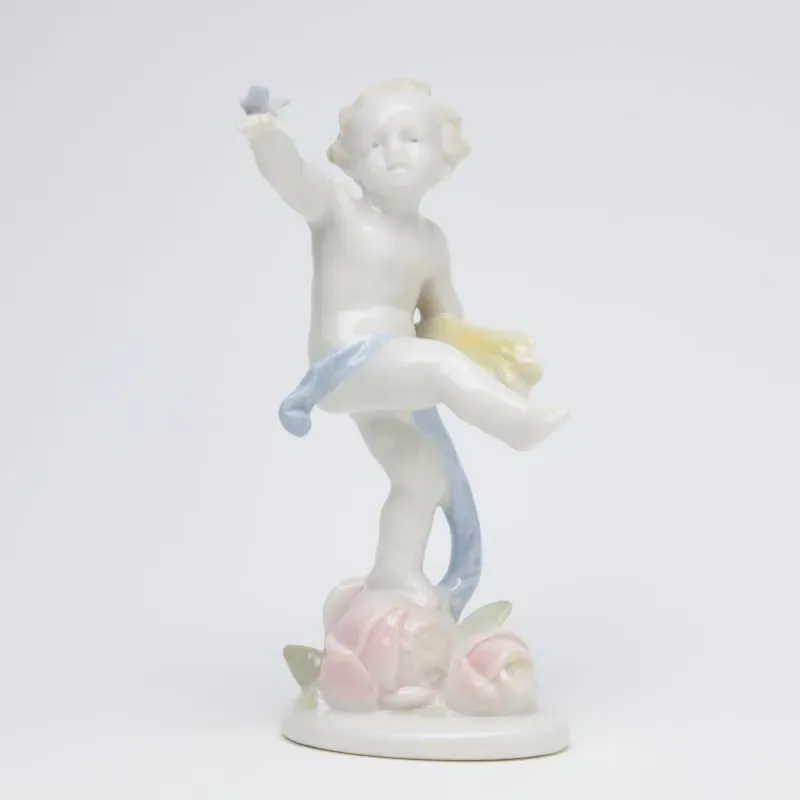 Статуэтка из серии Времена года "Лето"